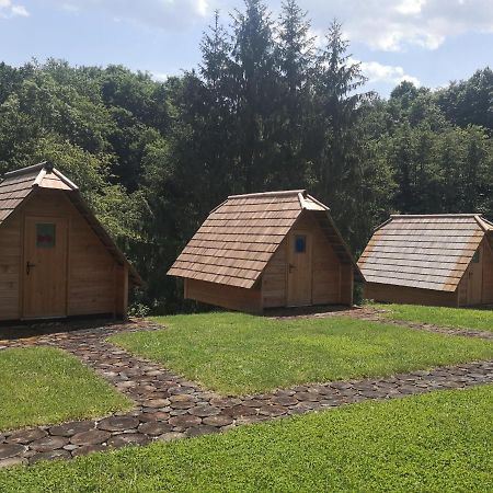 Glamping Naselje Zeleni Turizem Otel Makole Dış mekan fotoğraf