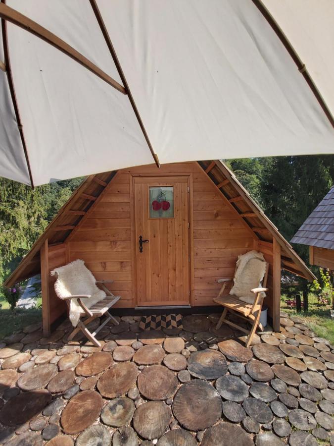 Glamping Naselje Zeleni Turizem Otel Makole Dış mekan fotoğraf