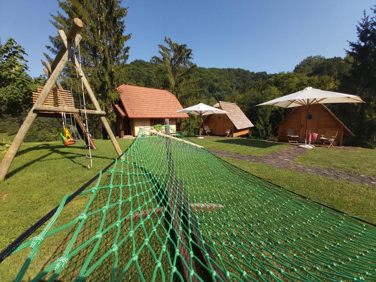 Glamping Naselje Zeleni Turizem Otel Makole Dış mekan fotoğraf