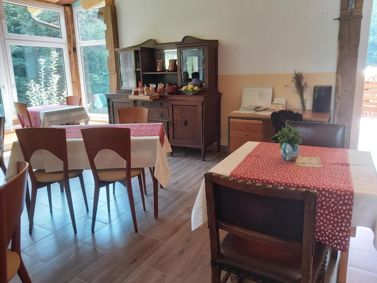 Glamping Naselje Zeleni Turizem Otel Makole Dış mekan fotoğraf